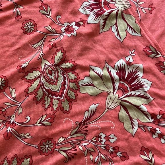 Loft sleeveless faux wrap salmon with darker salmon white and tan print. - Picture 2 of 10